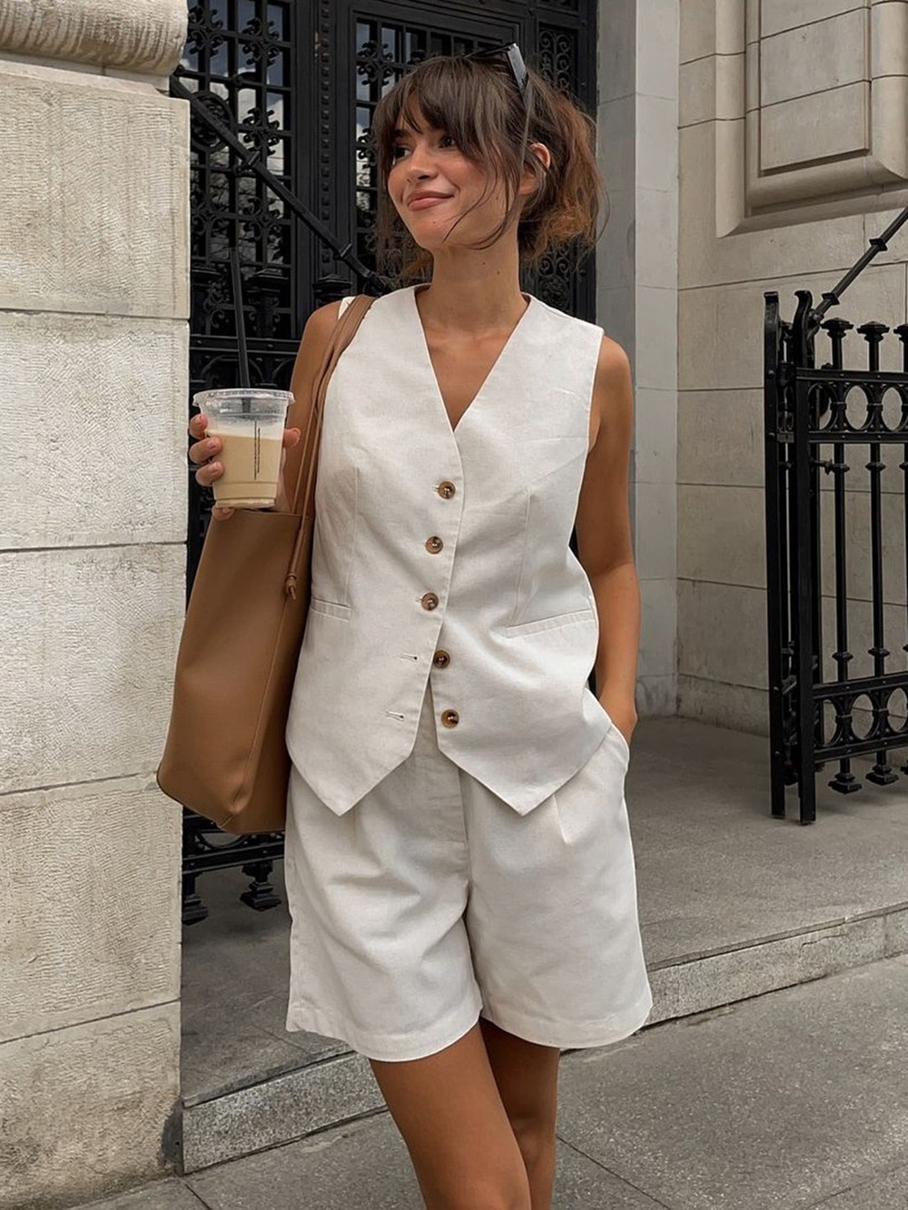 COMMENSE Linen and Cotton Blend Neutral Cream Button-Front Tailored Vest | Small